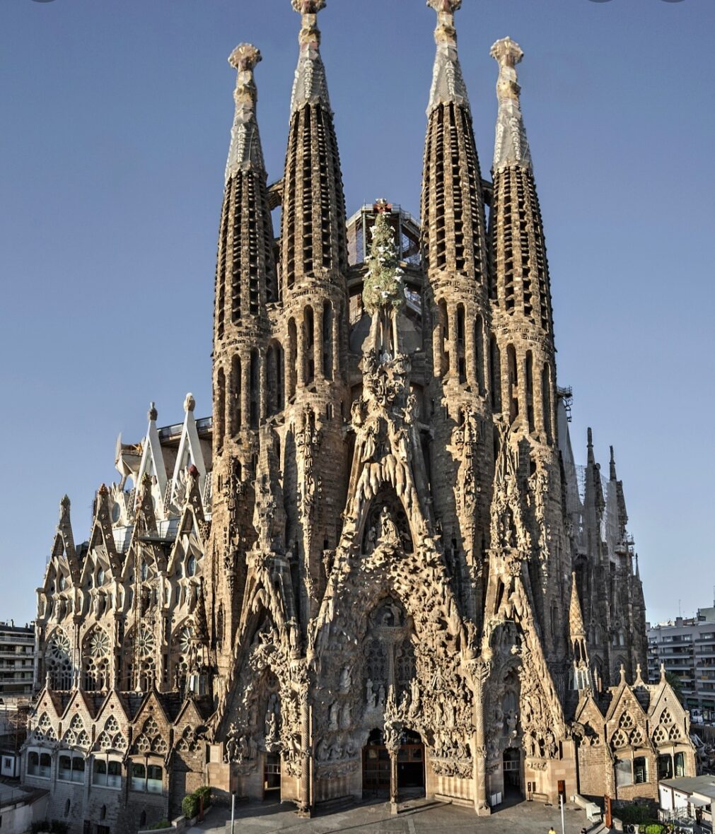 La Sagrada Familìa a Barcellona: l’architettura, la luce e la natura secondo Gaudì. Appunti di viaggio di Marco Widmann Screenshot 20210927 145939 Chrome